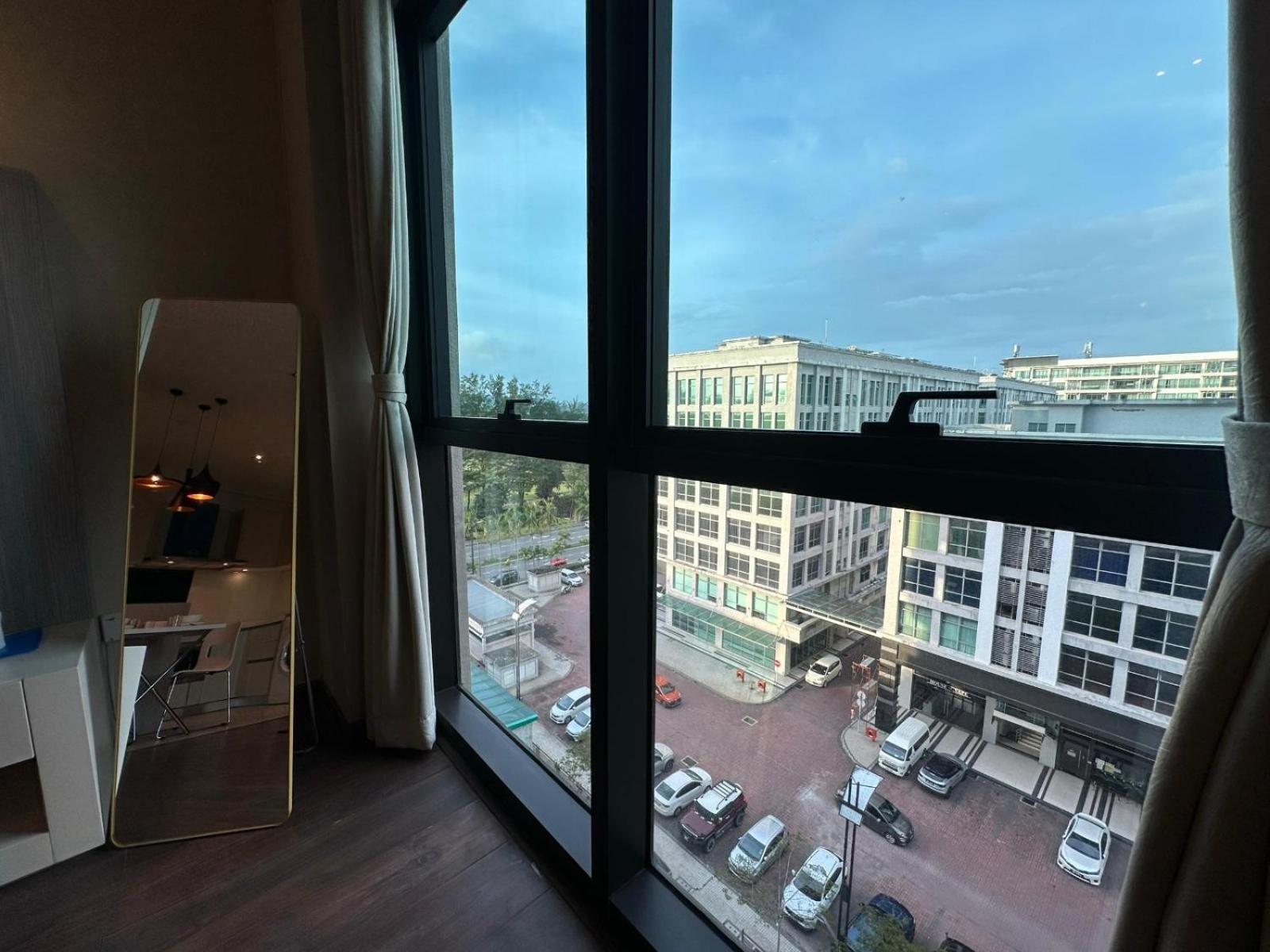 Beside Imago City Centre Soho Private Room By Wj Homestay Kota Kinabalu Bagian luar foto